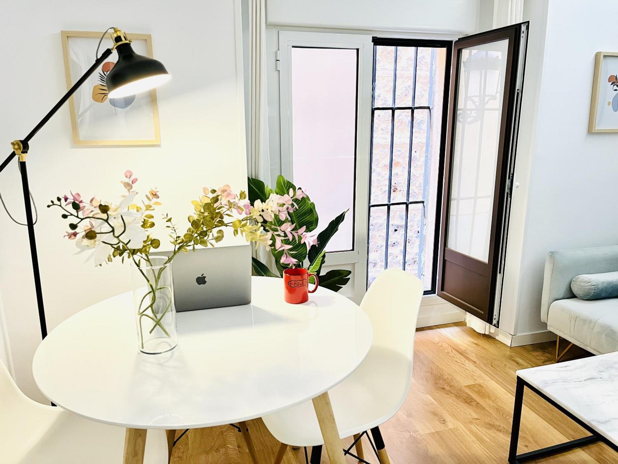 Dplace To Be - Exclusive Apartments In Historic Center Мадрид Номер фото