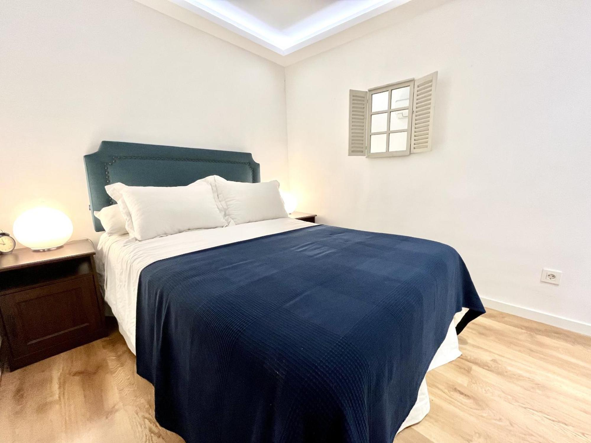 Dplace To Be - Exclusive Apartments In Historic Center Мадрид Номер фото